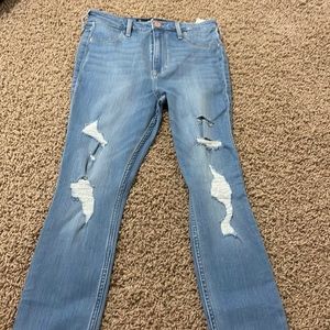 7s from hollister never worn brand new